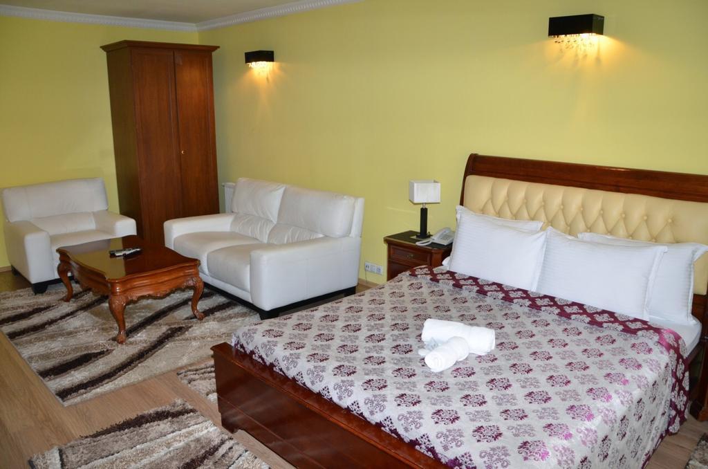 Hotel Begolli Priština Exteriér fotografie